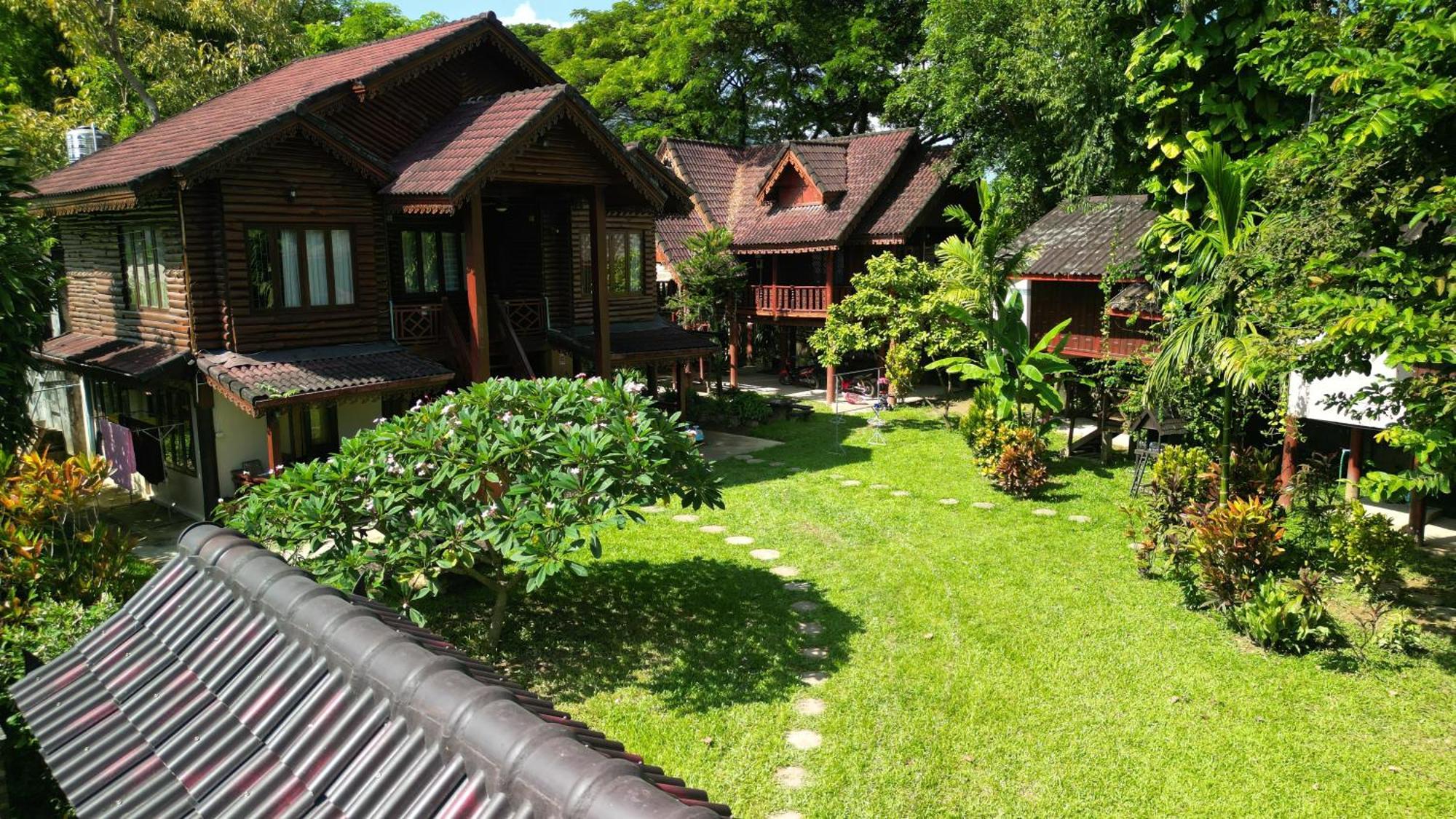 Namsong Bridge Bungalows Vang Vieng Buitenkant foto