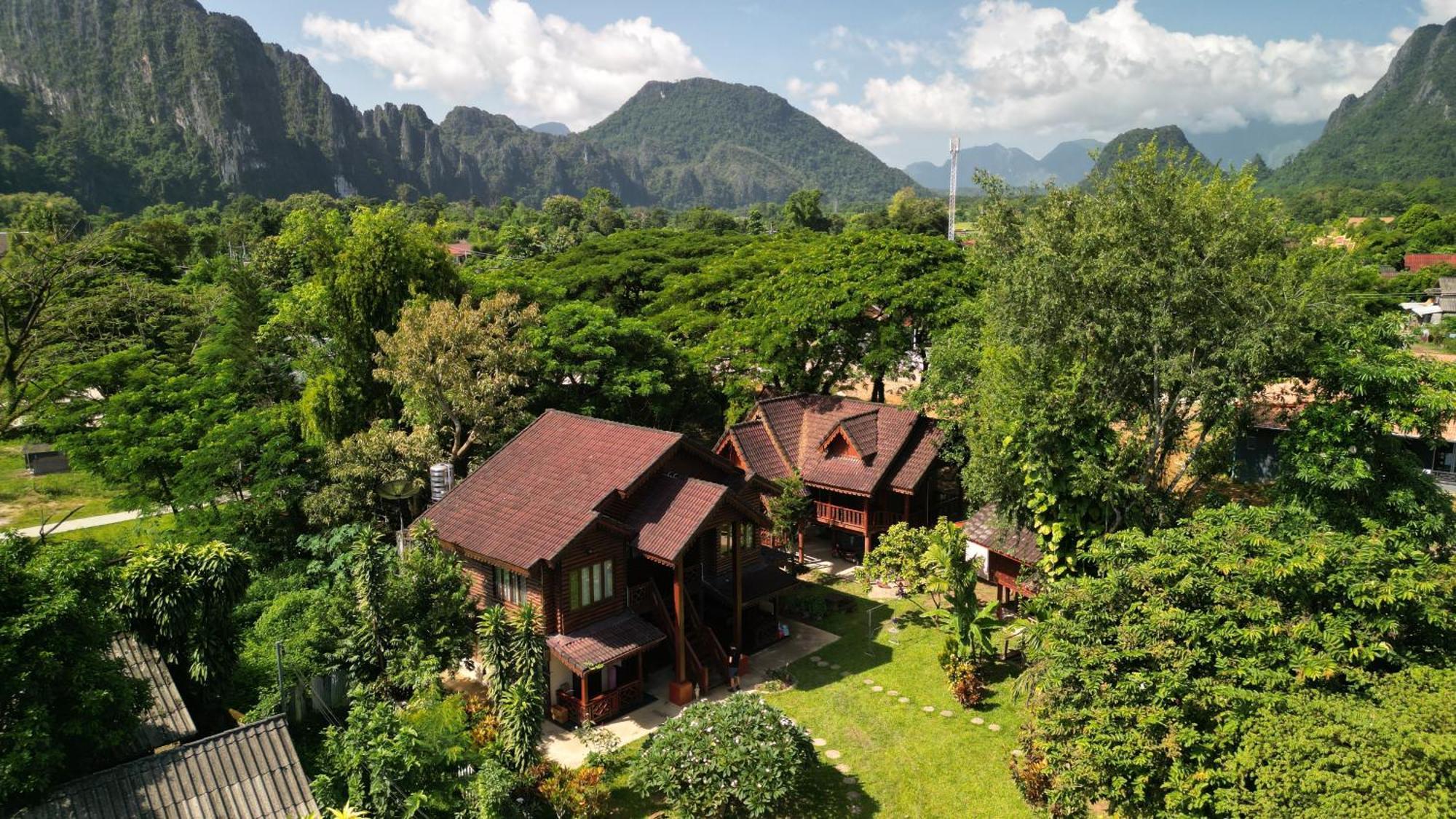 Namsong Bridge Bungalows Vang Vieng Buitenkant foto
