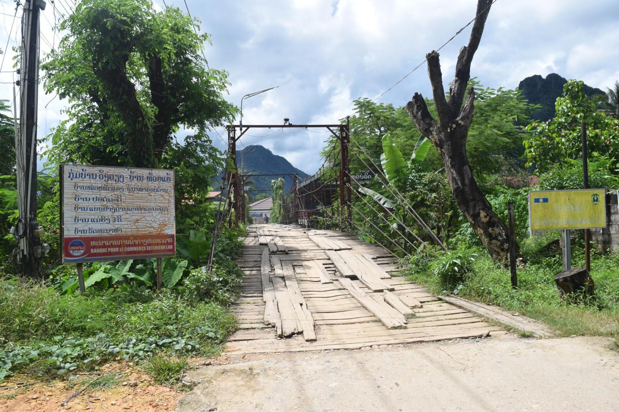 Namsong Bridge Bungalows Vang Vieng Buitenkant foto